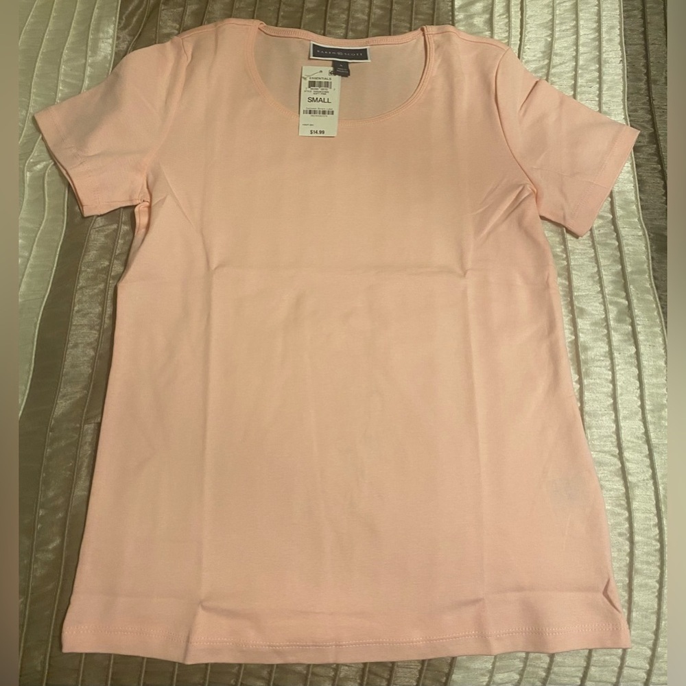 NEW - Karen Scott Short Sleeve Scoop Neck Top. Small. Soft Pink. - Picture 2 of 7